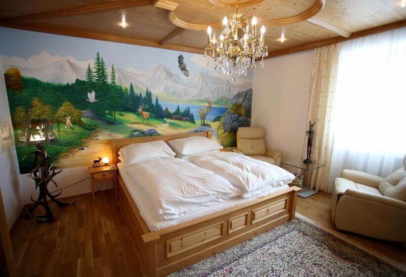 غرفة قياسية, Höckner Plaza