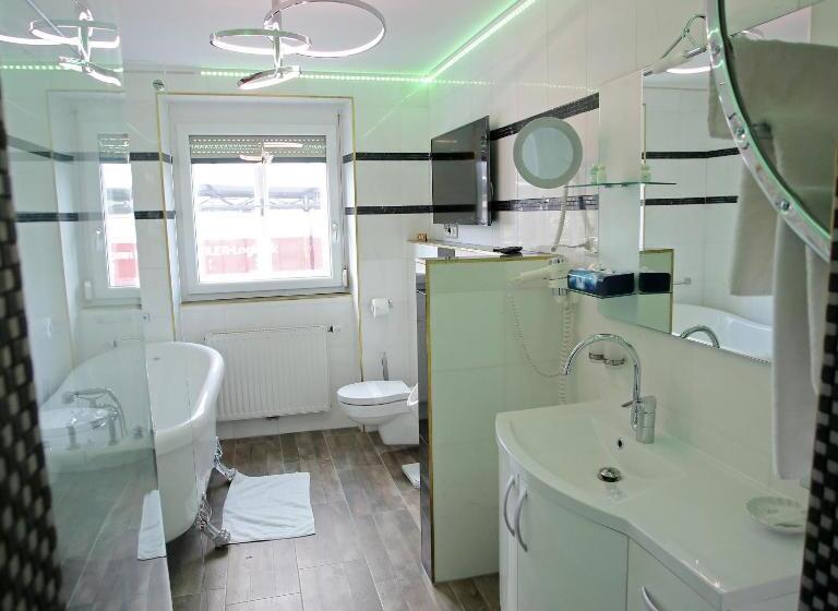 غرفة سوبيريور, Höckner Plaza