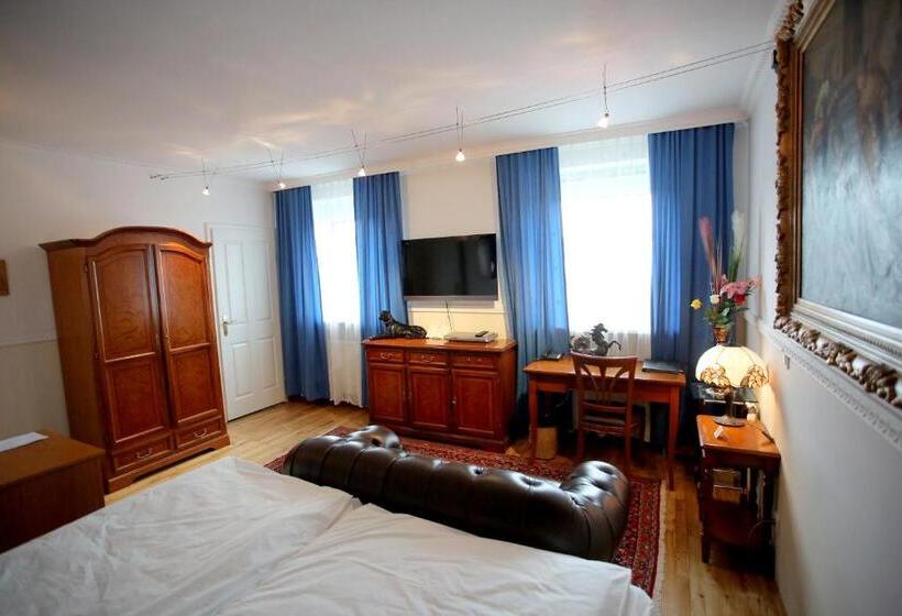 غرفة سوبيريور, Höckner Plaza