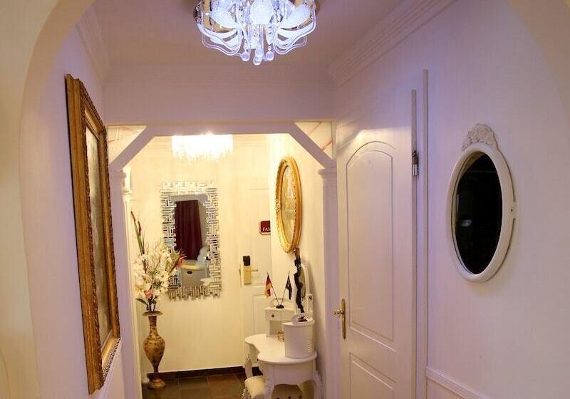 جناح, Höckner Plaza