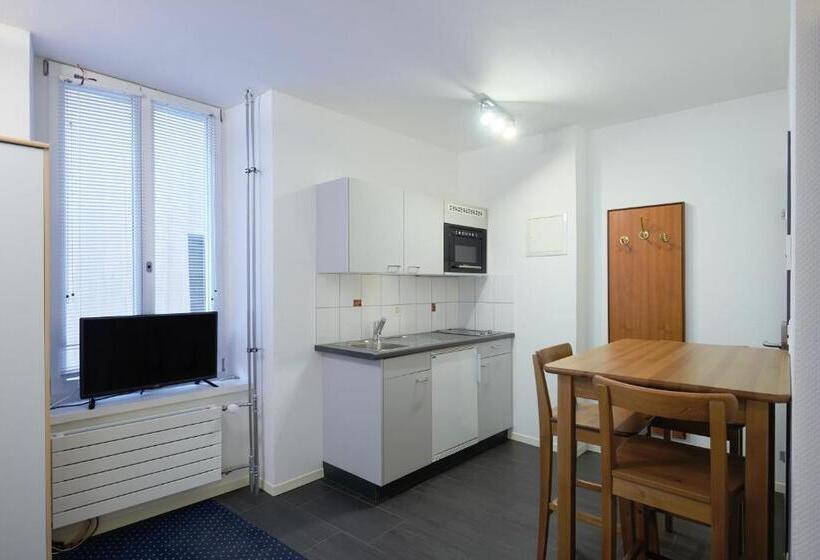 Family Suite, Hine Adon Fribourg