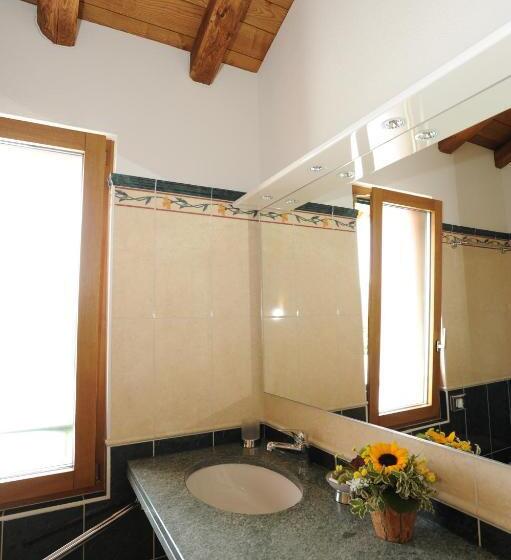 חדר משפחתי, Il Castagno