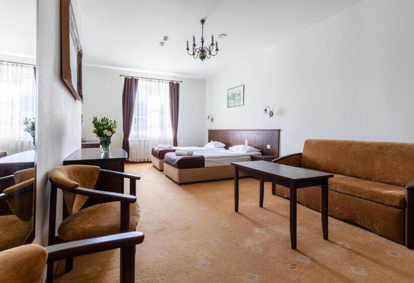 패밀리 룸, Kamienica Szefferów 1848 R