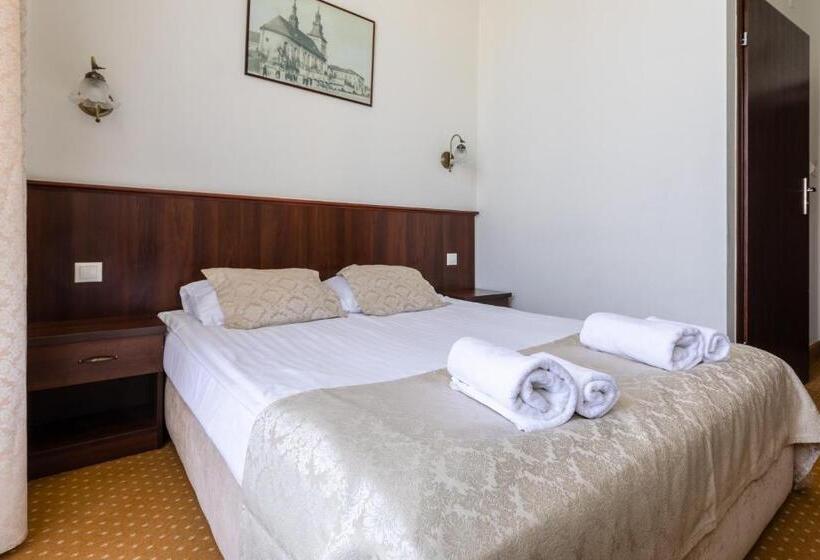 스탠다드 룸, Kamienica Szefferów 1848 R