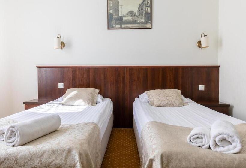 스탠다드 룸, Kamienica Szefferów 1848 R