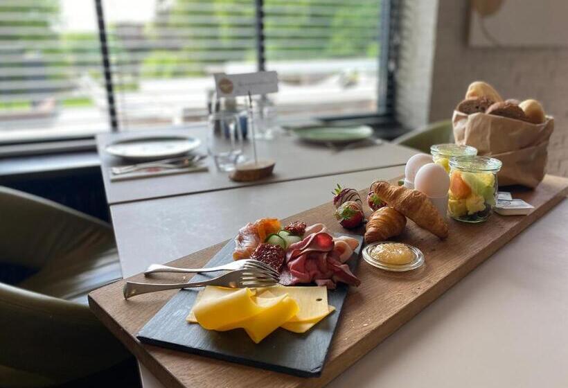 اتاق استاندارد یک نفره, Kapellerput Heeze Eindhoven