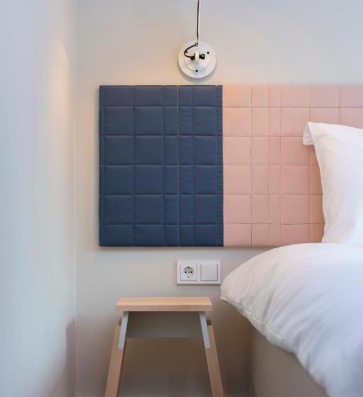 اتاق لوکس, Kapellerput Heeze Eindhoven