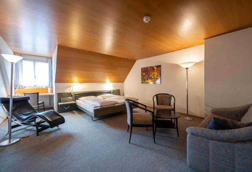 Family Room, Restaurant Krone