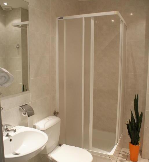 ファミリールーム, Monttis