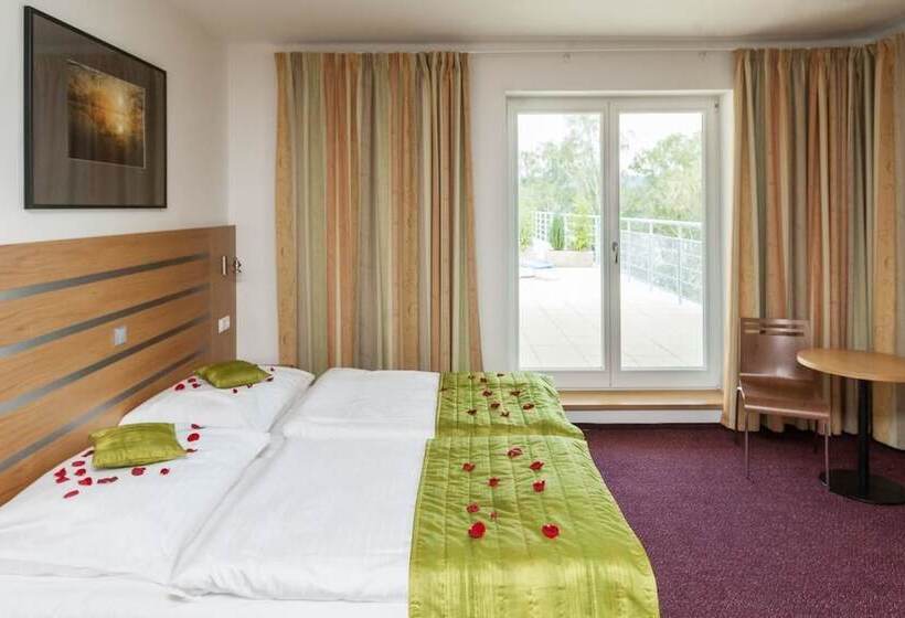 스탠다드 룸, Port Doksy