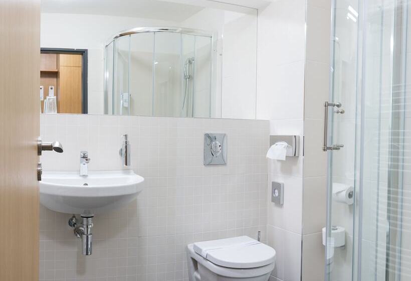 스탠다드 룸 호수 전망, Port Doksy