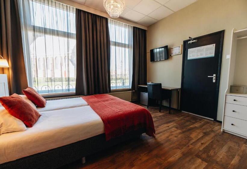 اتاق استاندارد سه نفره, Renesse