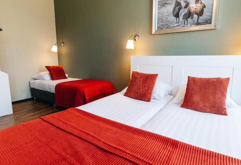 اتاق استاندارد سه نفره, Renesse