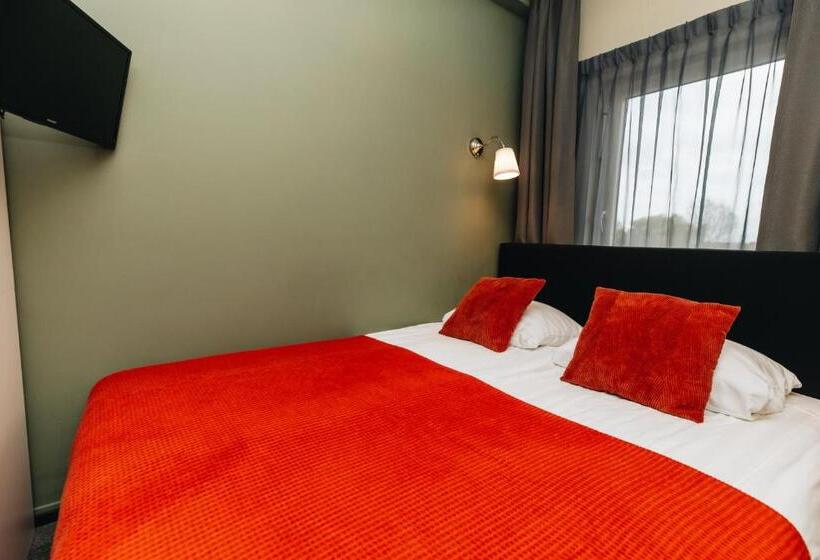 اتاق اکونومی, Renesse