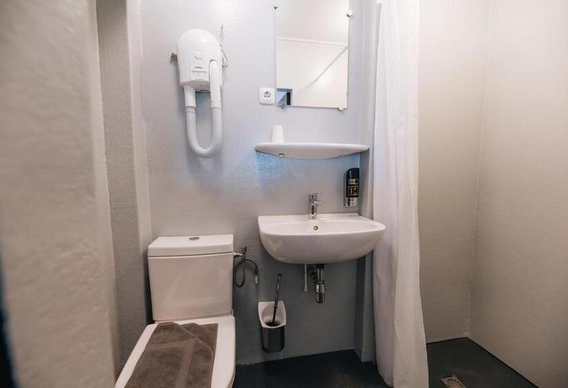 استودیوی لوکس, Renesse