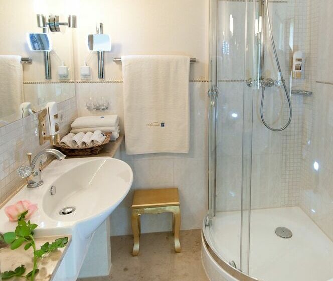 带山景的高级间, Residenz Alexado