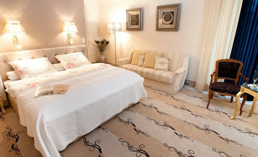 可观山景的小型套房, Residenz Alexado