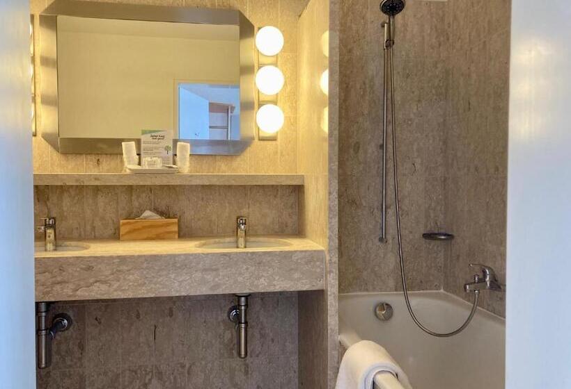 غرفة قياسية, Rössli Hurden