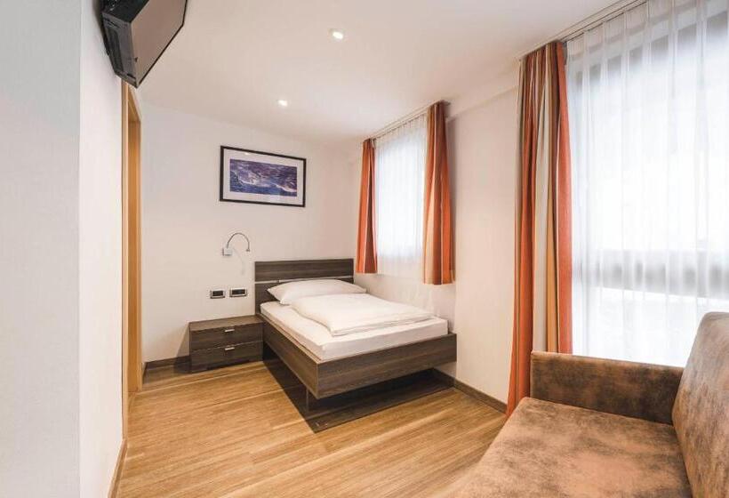 חדר סטנדרט יחיד, Schölzhorn Superior