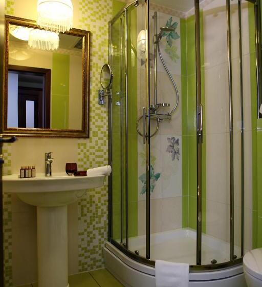 클래식 룸 킹 침대, Simfonia Boutique