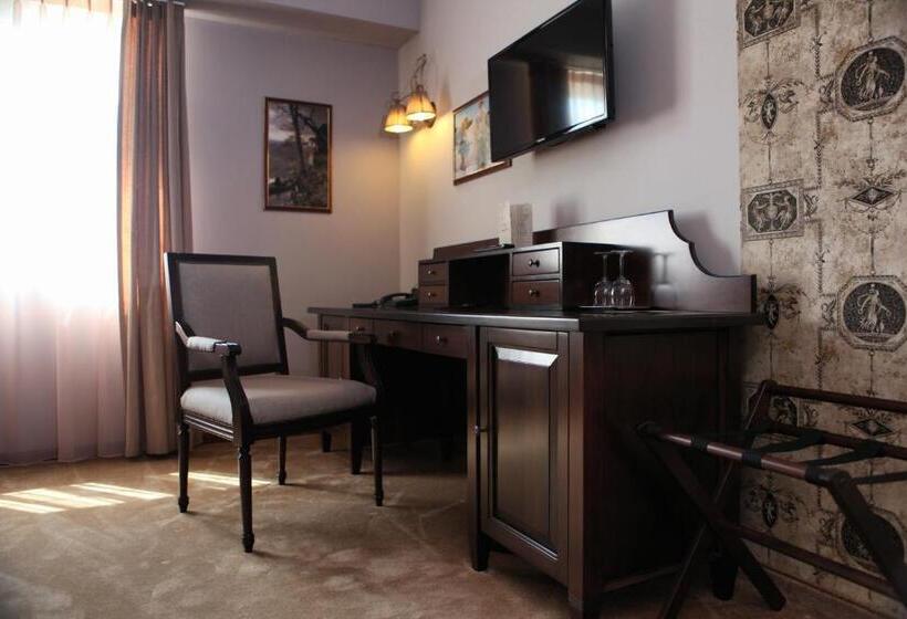 스탠다드 룸 킹사이즈 침대, Simfonia Boutique