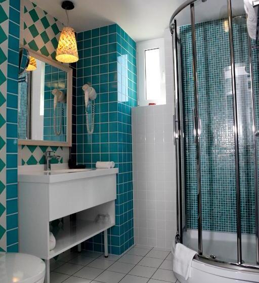 스탠다드 룸 킹사이즈 침대, Simfonia Boutique