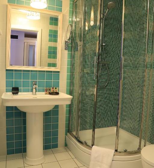 스탠다드 룸 킹사이즈 침대, Simfonia Boutique