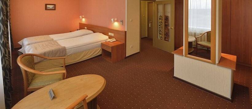 חדר סטודיו סטנדרד, Yubileynaya