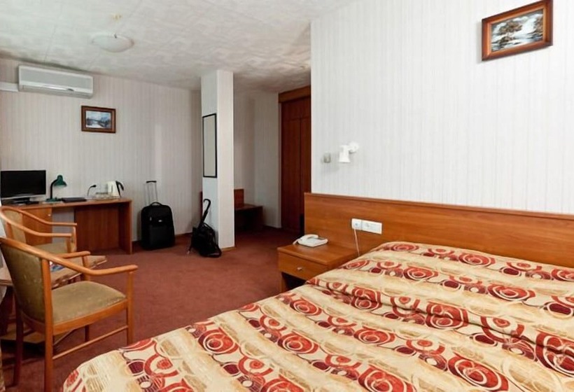 חדר סטודיו סטנדרד, Yubileynaya