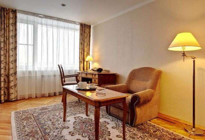 סוויטה אקזקיוטיב, Yubileynaya