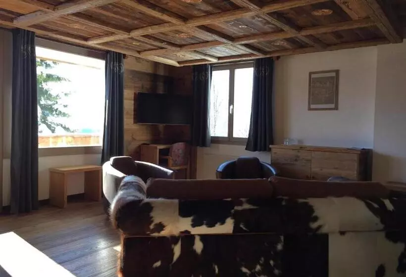 سوییت با چشم‌انداز کوه, Le Grand Chalet
