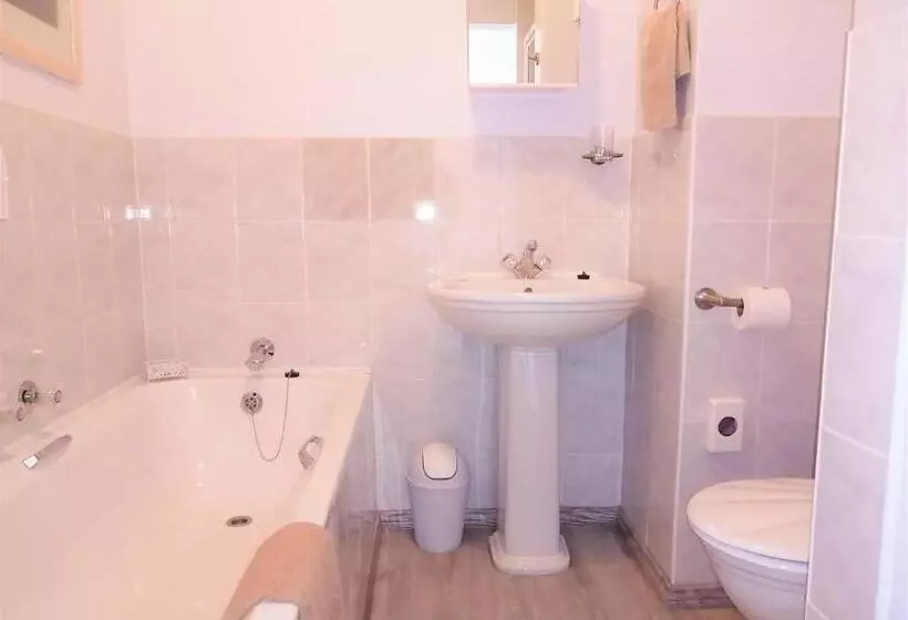 スタンダードルーム, Amzee Bokmakierie Guest House