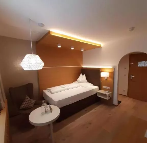 スタンダードシングルルーム, Verwöhnhotel Wildspitze