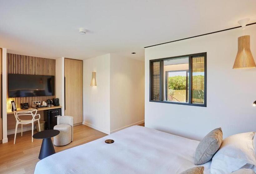 高级大房间, Eden