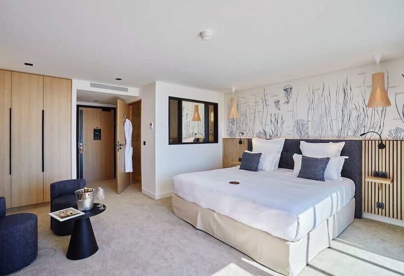 豪华海景房, Eden