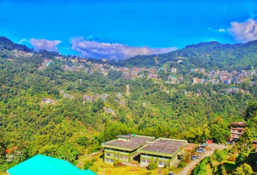 Номер Стандарт Вид на Горы, Mayal Retreat