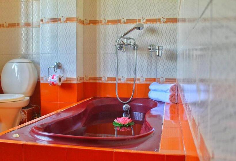 带大床的标准间, Mayal Retreat