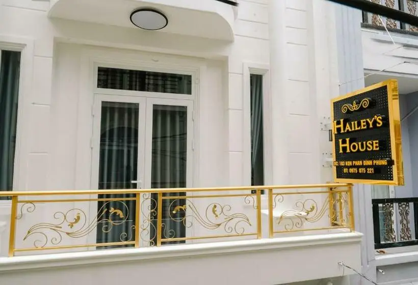 اتاق لوکس با بالکن, Hailey S House