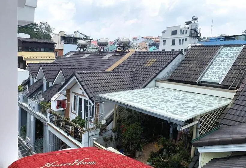 اتاق استاندارد چهارنفره با بالکن, Hailey S House