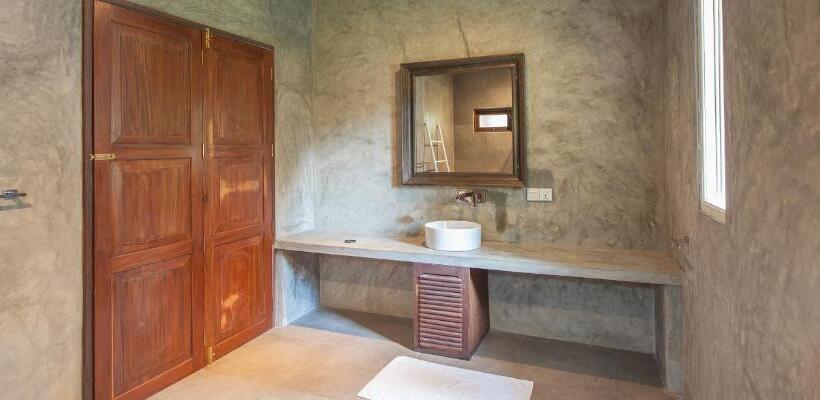 豪华套房, We Escape