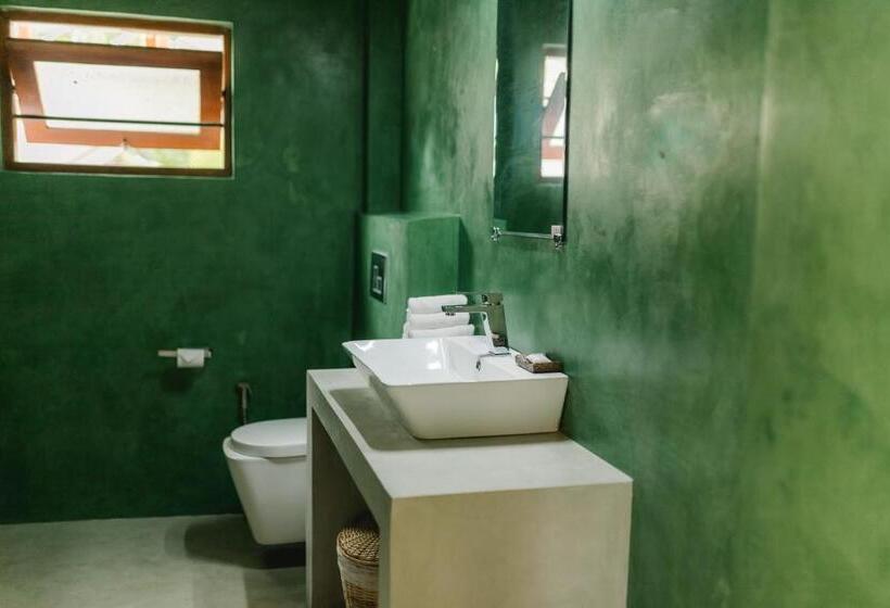 带2个卧室的别墅, We Escape