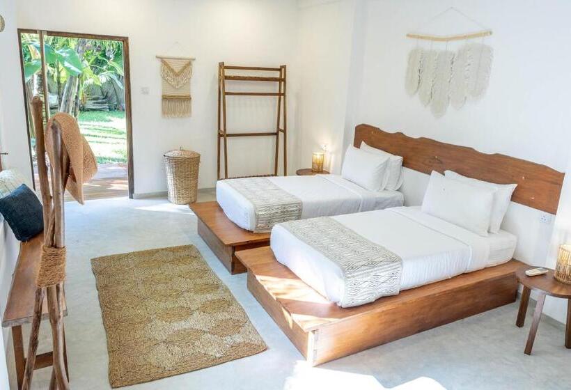 带2个卧室的别墅, We Escape