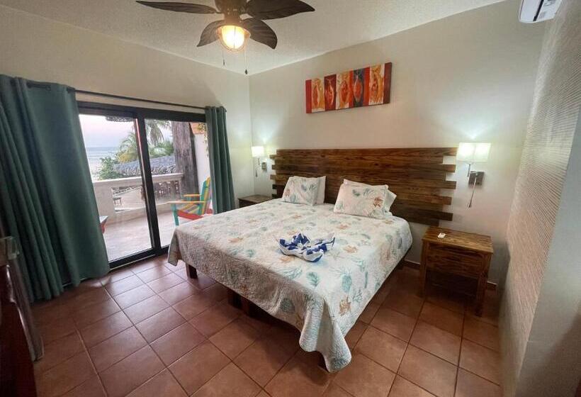 اتاق استاندارد با تخت بزرگ, Brisas Del Mar Beach + Dive Resort