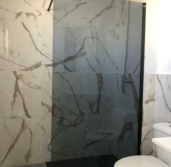 اتاق استاندارد با بالکن, Hostal Santa Calma