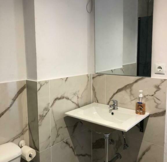 اتاق استاندارد با بالکن, Hostal Santa Calma