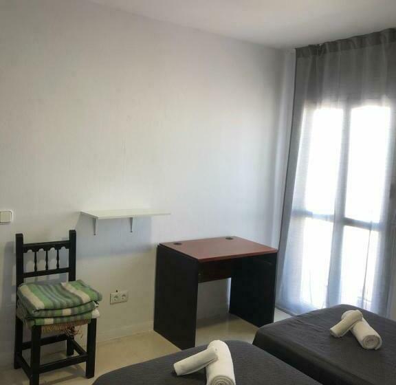 اتاق استاندارد با بالکن, Hostal Santa Calma