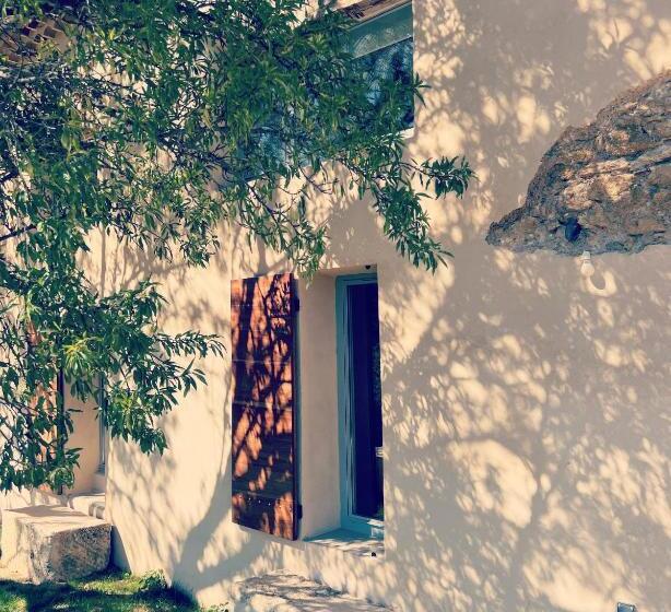 בקתה, Domaine La Ferme Hi Bride