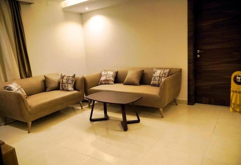 شقة غرفة واحدة, فضة تالا للشقق المخدومة 2