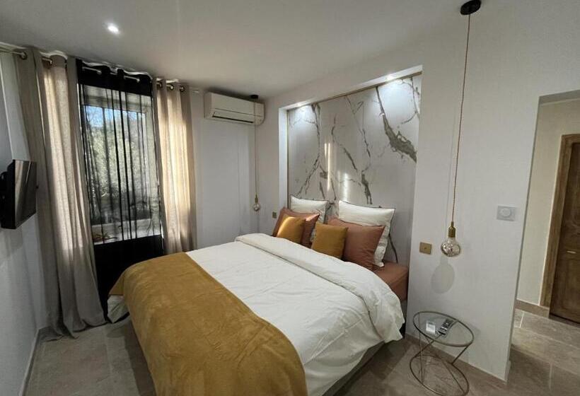 1ベッドルームハウス, La Suite De Charme Du Mas De La Fontaine De Jonquier Avec Spa Privatif