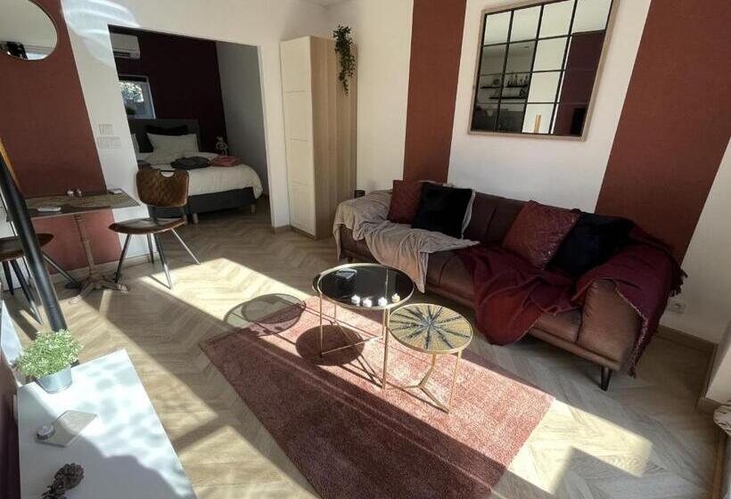 キングサイズベッドのデラックススイート, La Suite De Charme Du Mas De La Fontaine De Jonquier Avec Spa Privatif